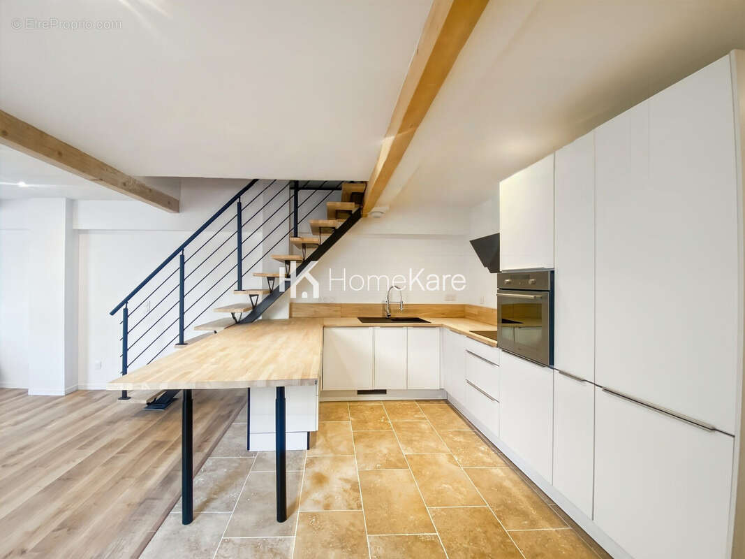 Maison 130 m² à Grenade  - photo 2