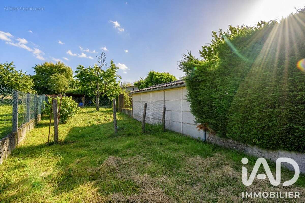 Maison 80 m² à Chimilin  - photo 9