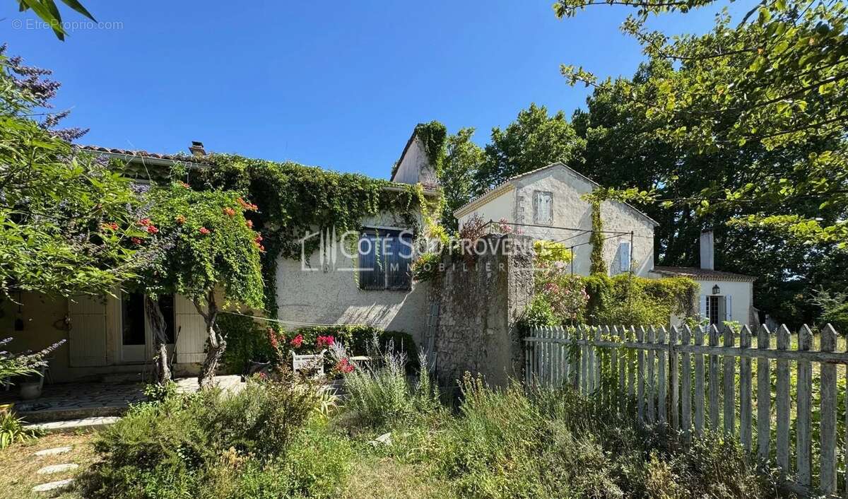 Propriete pernes les fontaines - photo 59