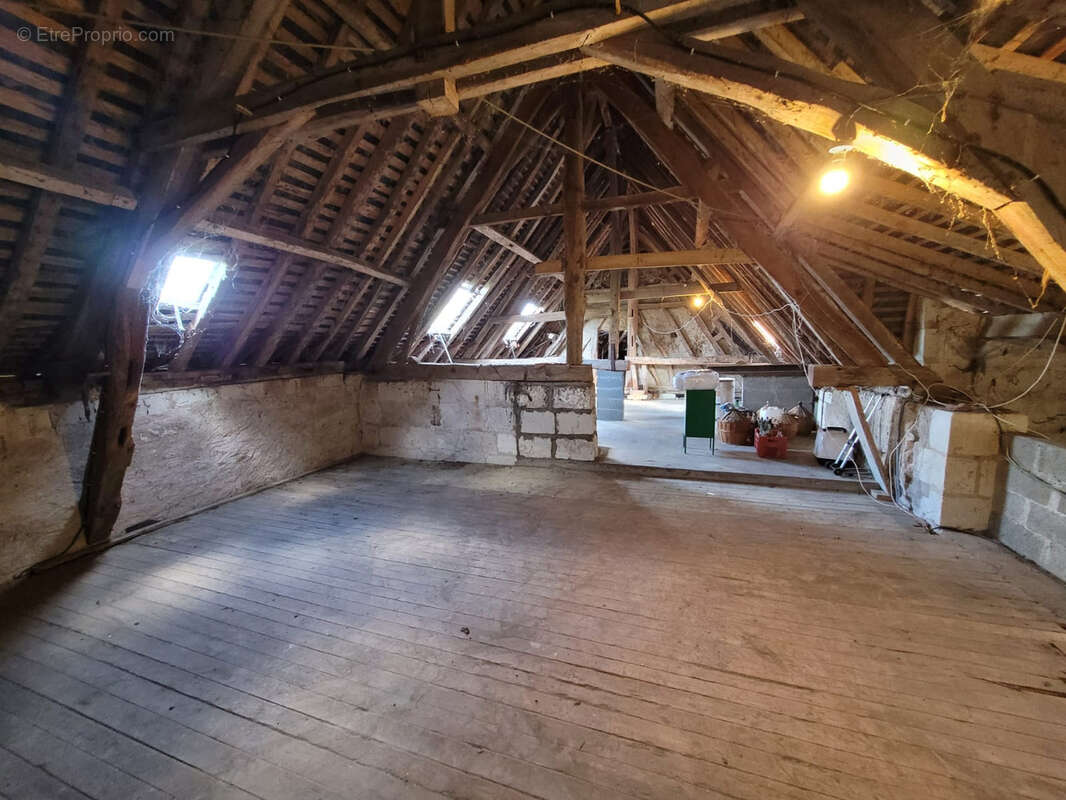 Maison à SAINT-MATHURIN-SUR-LOIRE