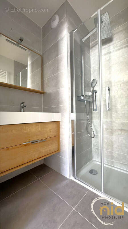 Appartement à MEYLAN