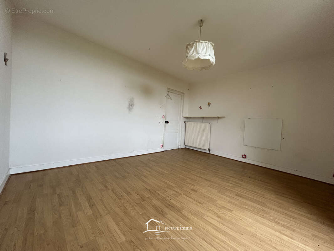 Appartement à LUSIGNAN