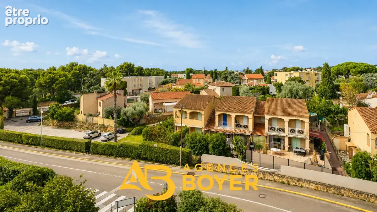 Photo Appartement à Bandol au prix de 294 000€