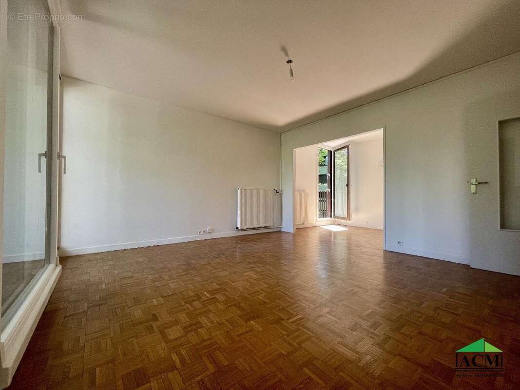 Appartement à MERY-SUR-OISE