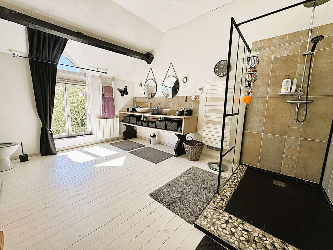 Maison à BEAUVILLIERS