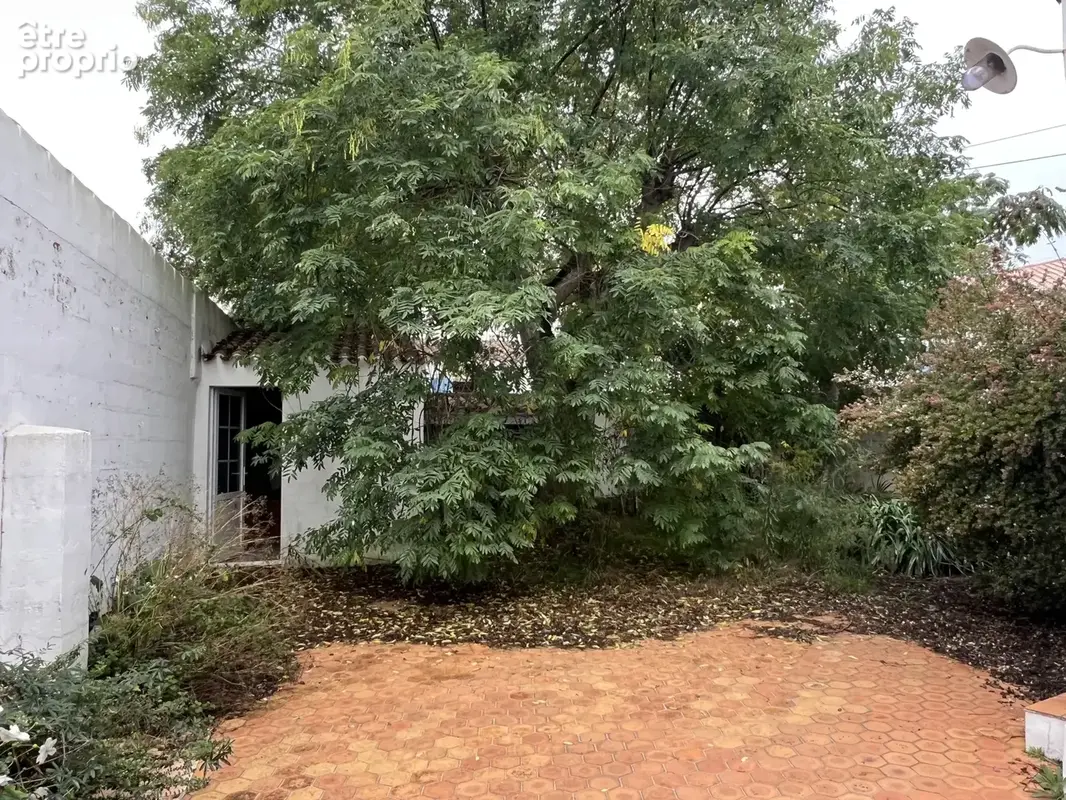 Maison ancienne avec jardin au cœur du village de Ker Chalon - photo 7