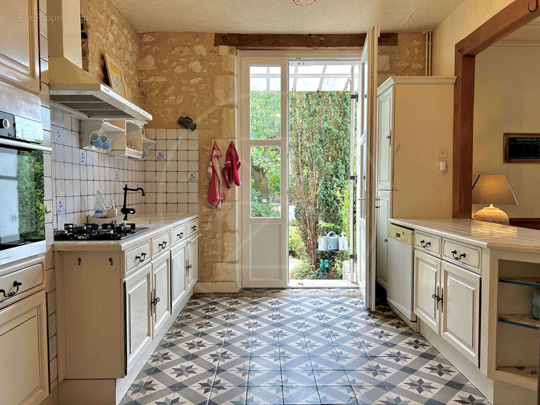 Maison à SAINT-LEON-SUR-L&#039;ISLE