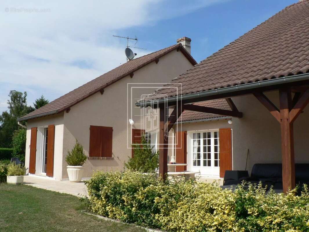 Maison à SAINT-JULIEN-SUR-CHER