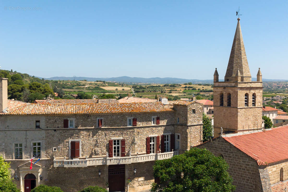 Château médiéval XII e Siecle rénové entre mer et Montagne avec vue  en 360 degrés sur la vallée verdoyante - photo 16