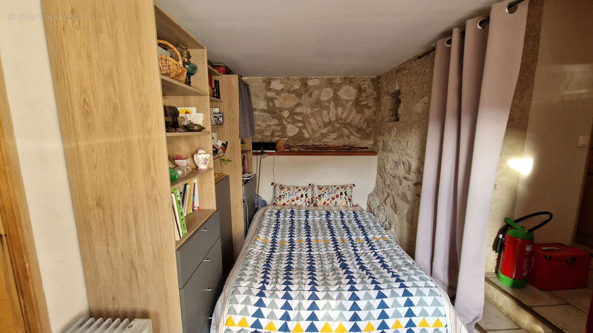 Maison à LA PALUD-SUR-VERDON