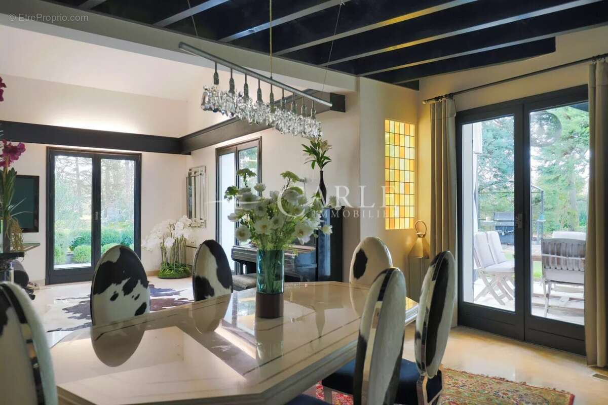 Maison à DECINES-CHARPIEU