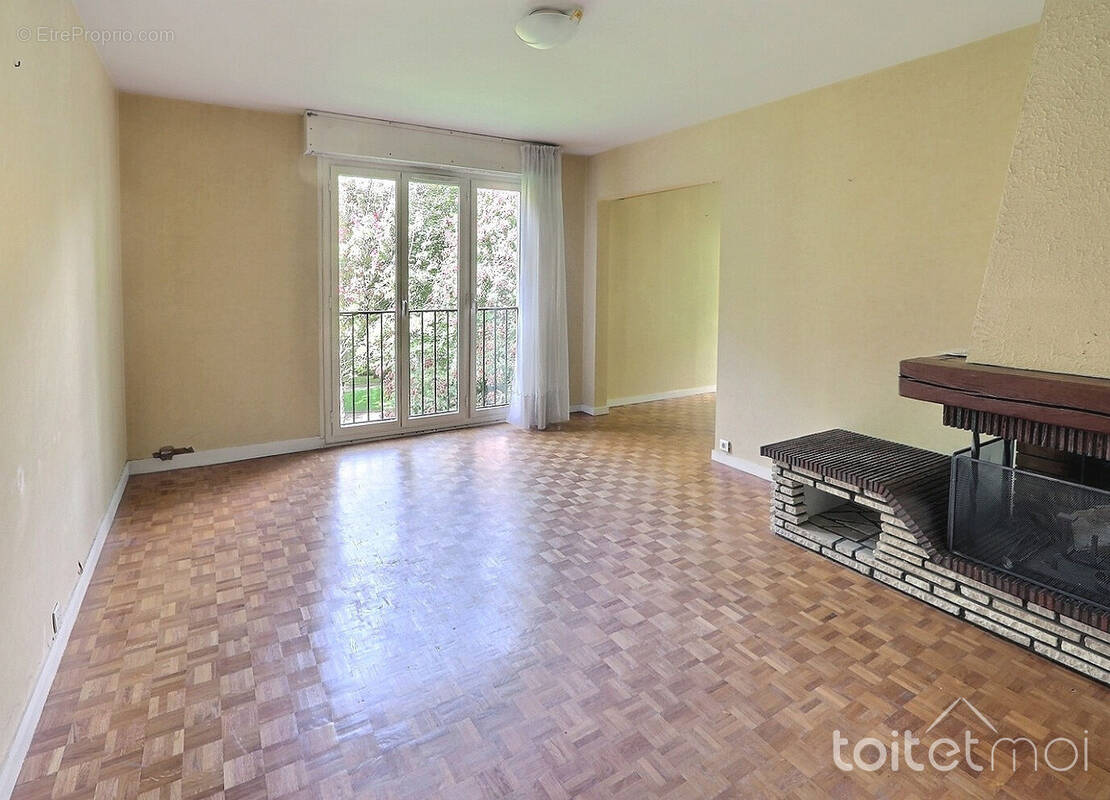 Appartement à GIF-SUR-YVETTE