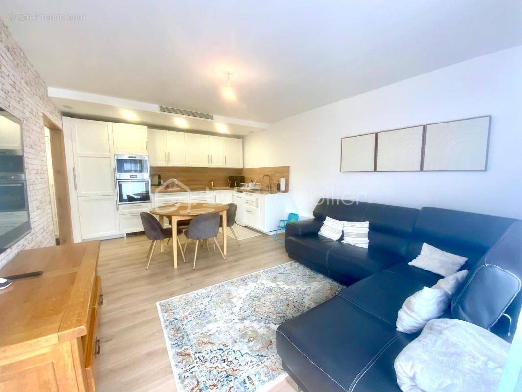 Appartement à COLOMBES