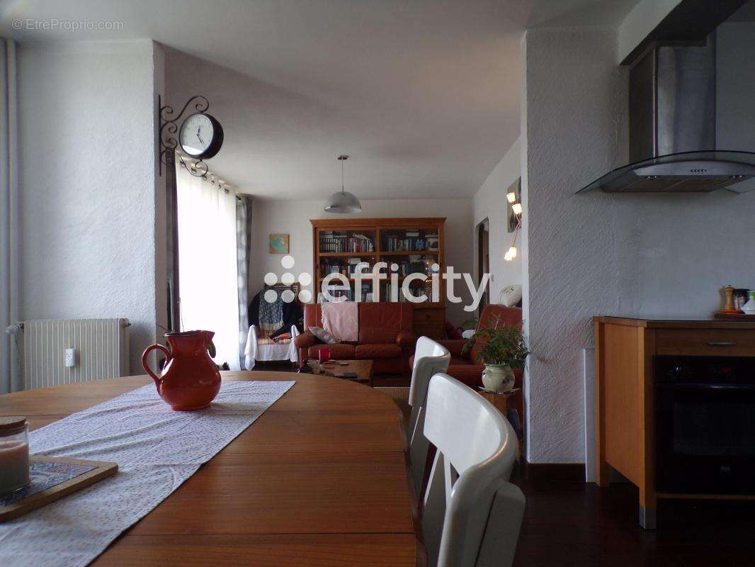 Appartement à LE PONTET