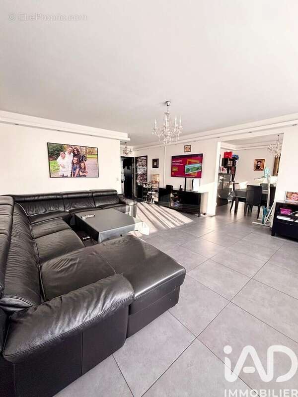 Photo 2 - Appartement à SARCELLES