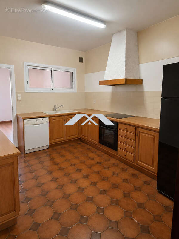 Maison 82 m² à Le Tampon  - photo 4