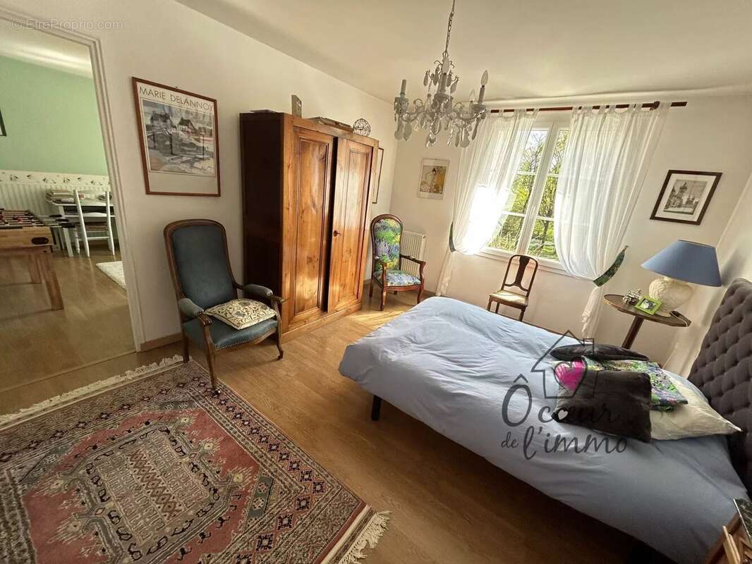 Maison à CHANTELOUP-LES-BOIS