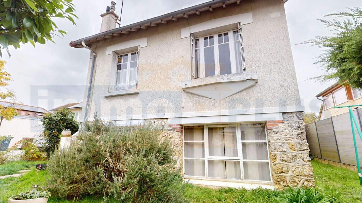 Maison à BOIS-D'ARCY