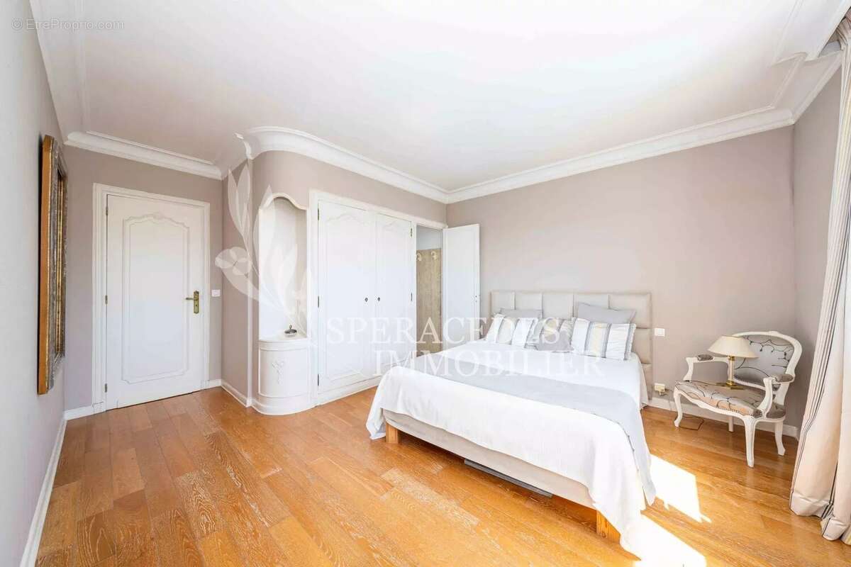 Maison à CANNES