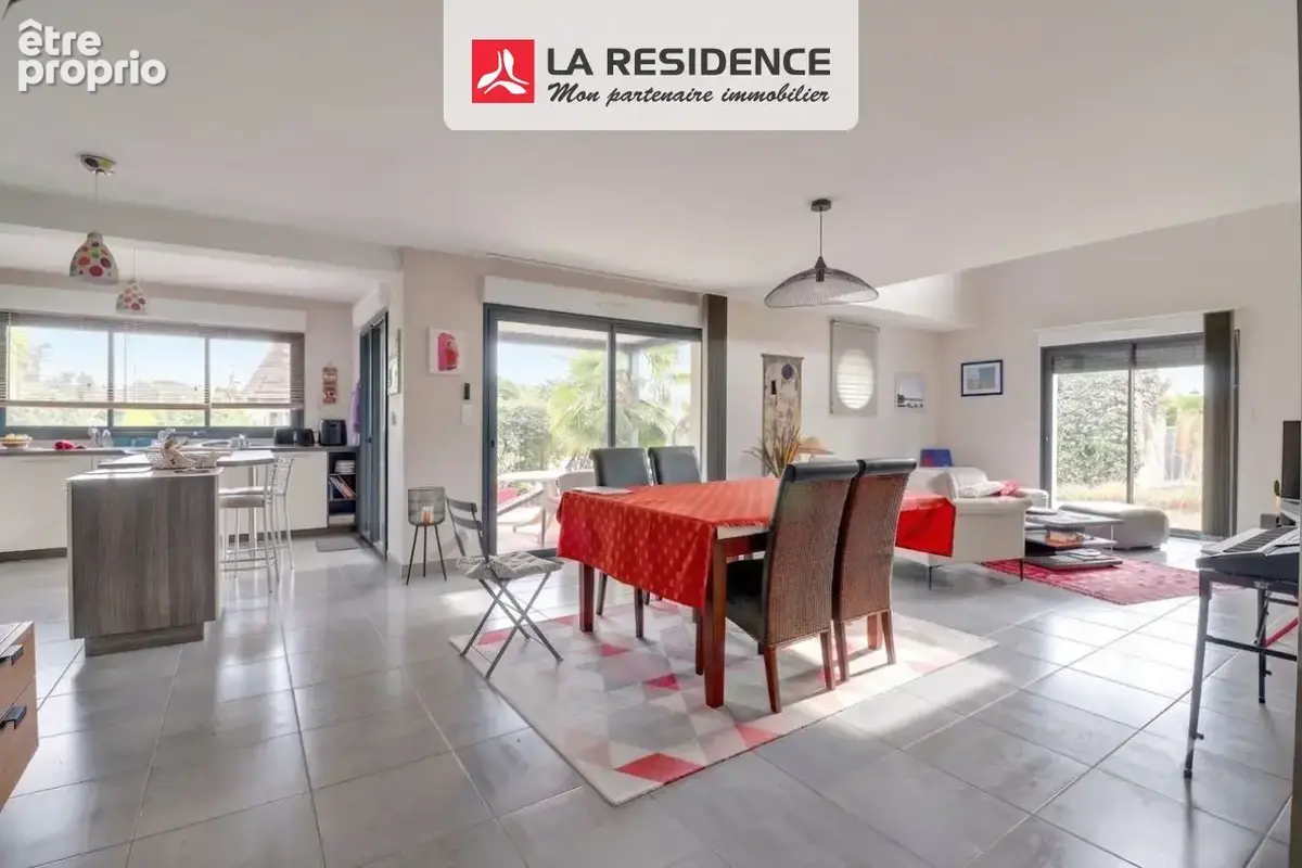 Maison 7 pièces 172 m² à vendre à Vineuil (41350) - photo 2