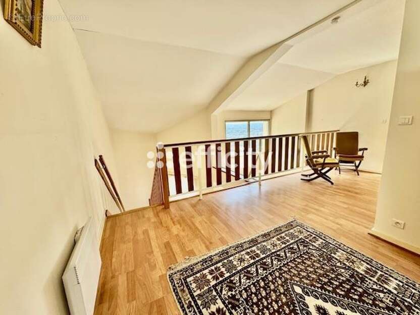 Appartement à THIERS