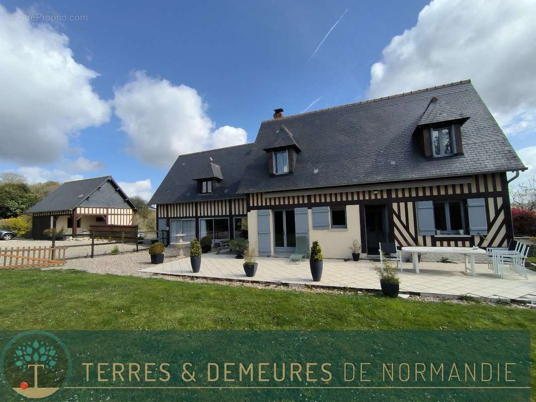 Maison à PONT-L&#039;EVEQUE