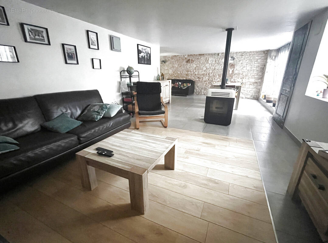 Maison à CUBJAC