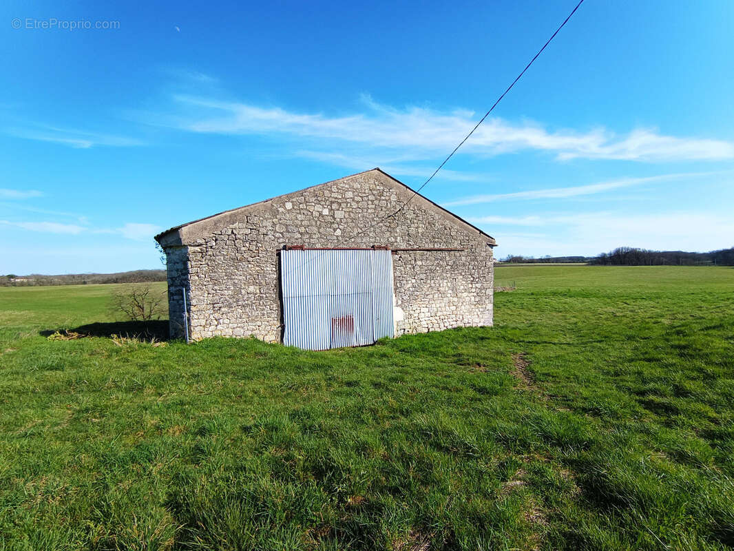 Maison à MAUROUX