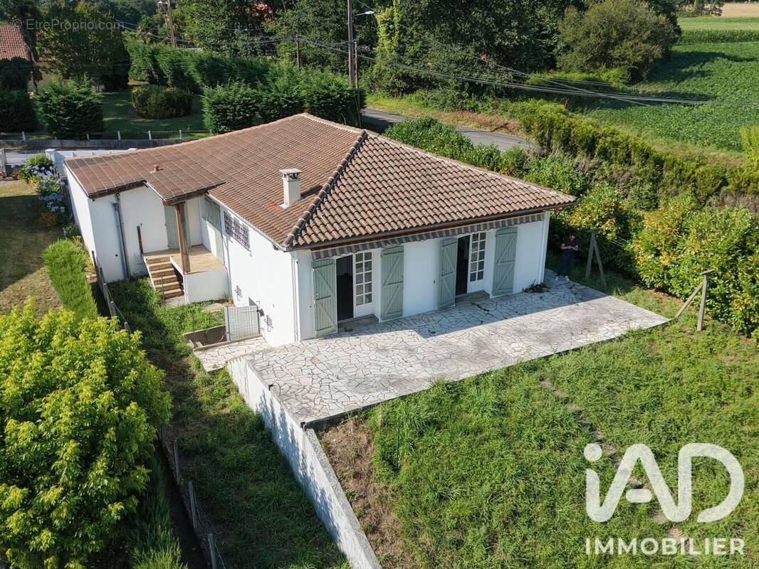 Photo 1 - Maison à SAUVETERRE-DE-BEARN