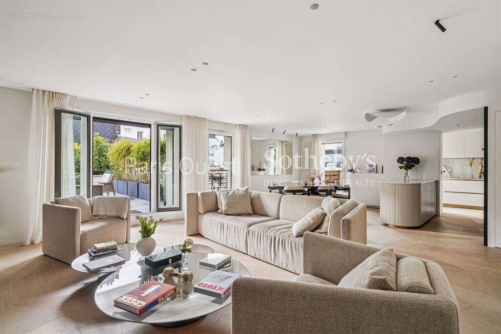 Appartement à LEVALLOIS-PERRET