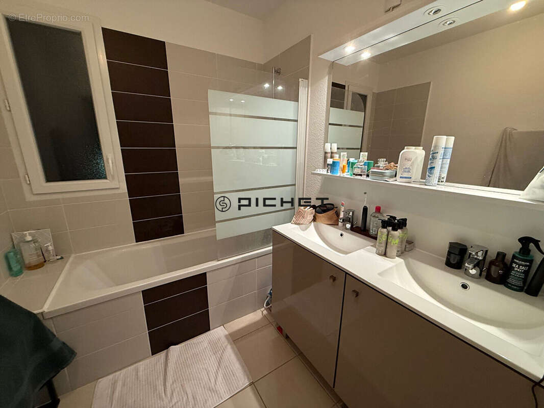 Appartement à SAINT-JEAN-D&#039;ILLAC