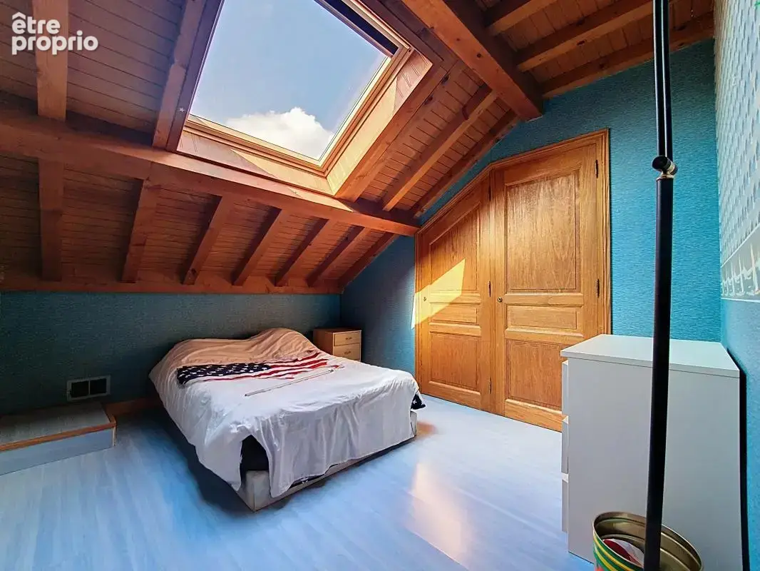 Maison - 4 Chambres - Bureau - Buanderie - Cave à vins - Garage - Piscine - Grande Cour - - photo 27