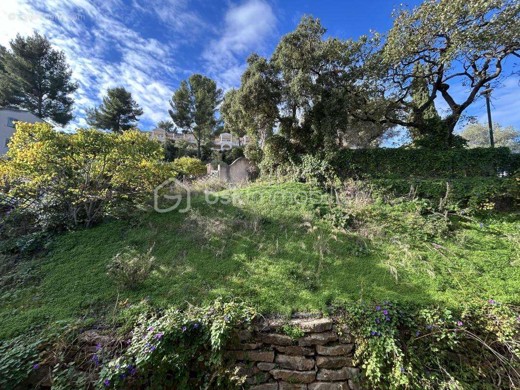 Appartement à HYERES