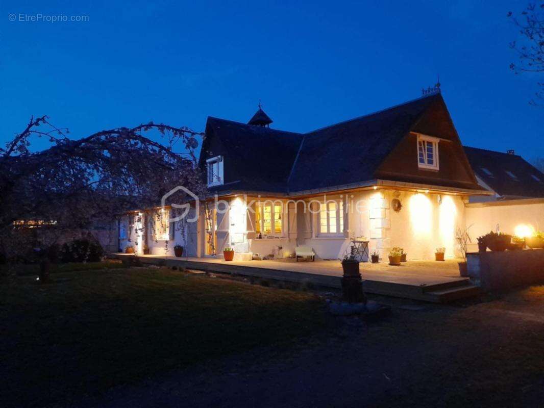 Maison à BEAURAINVILLE