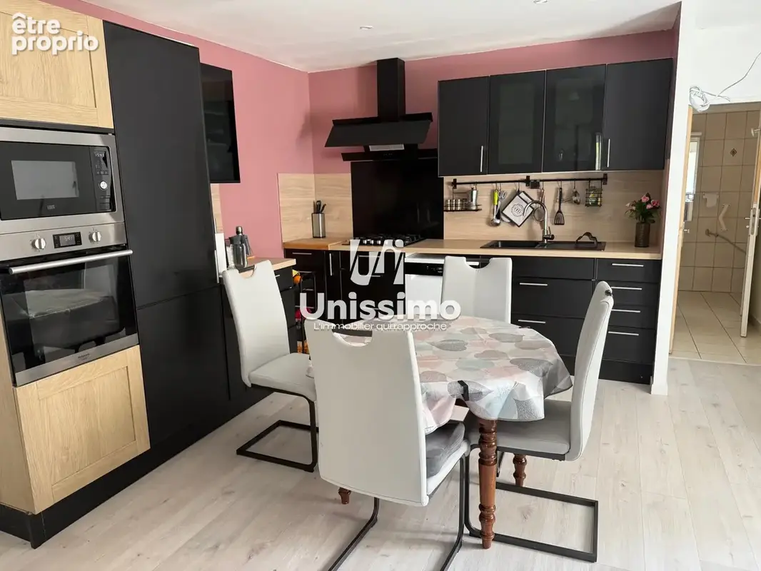 Appartement 230 m² à vendre à Audincourt (25400) - photo 5