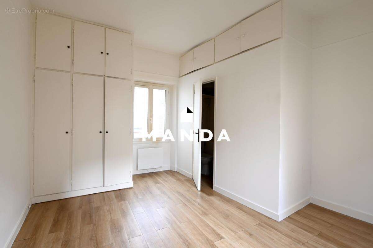 Appartement à NANTERRE