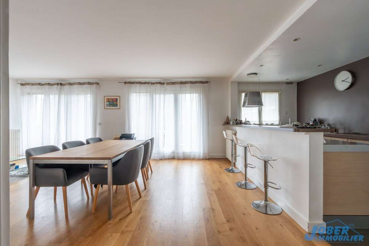 Appartement à NOGENT-SUR-MARNE