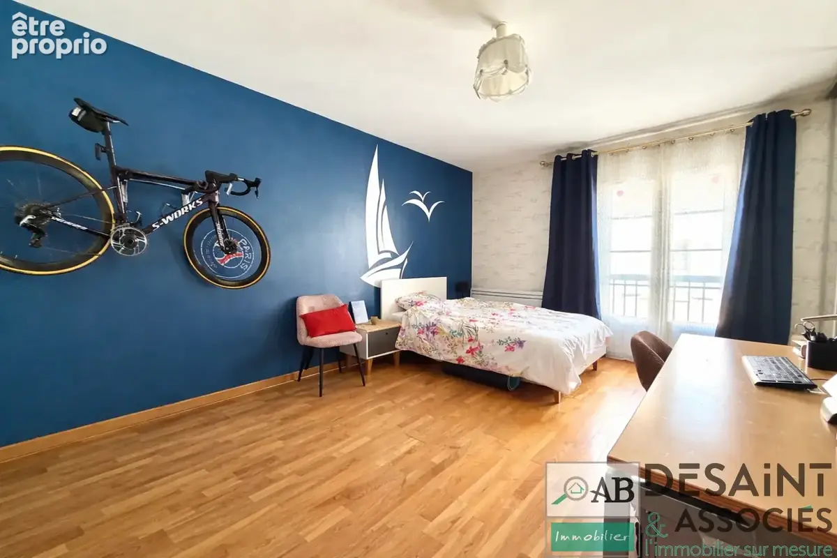 Appartement T4 avec balcon à vendre centre ville de Crécy La Chapelle - photo 7