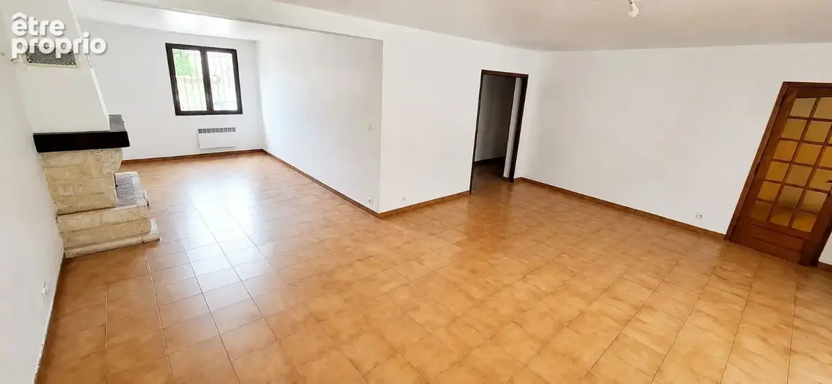 Maison 7 pièces 200 m² à vendre à Saint-Cyr-Sur-Mer (83270) - photo 4