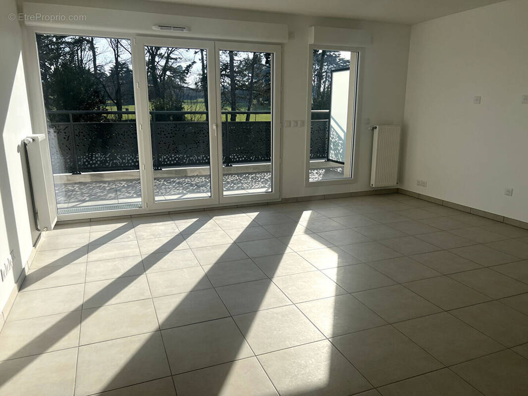 Appartement à SAINT-SYMPHORIEN-D'OZON