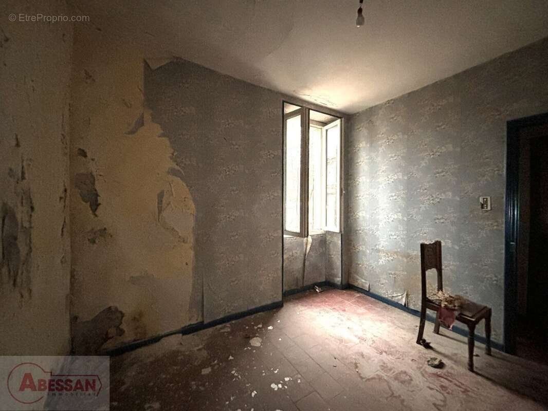Maison 300 m² à La Grand-Combe  - photo 8