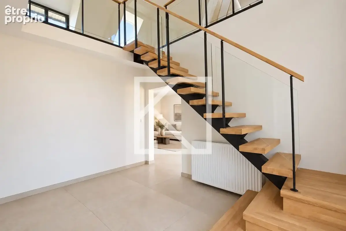 Maison 9 pièces 208 m² à vendre à Saint-Barthelemy-D'anjou (49124) - photo 2