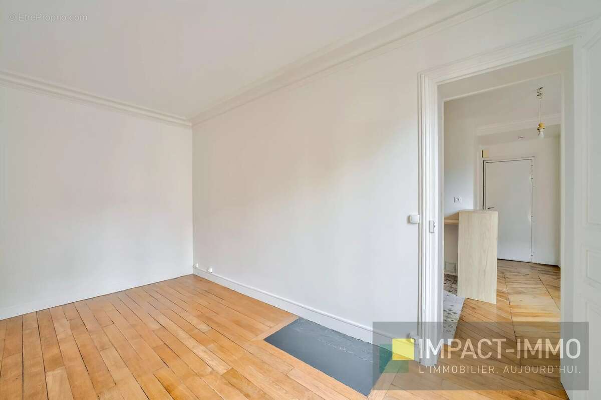 Appartement à PARIS-17E