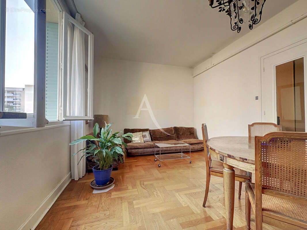 Appartement à LYON-3E