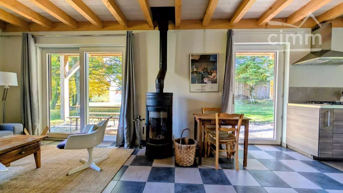 Maison à SAINT-PIERRE-DE-CHARTREUSE