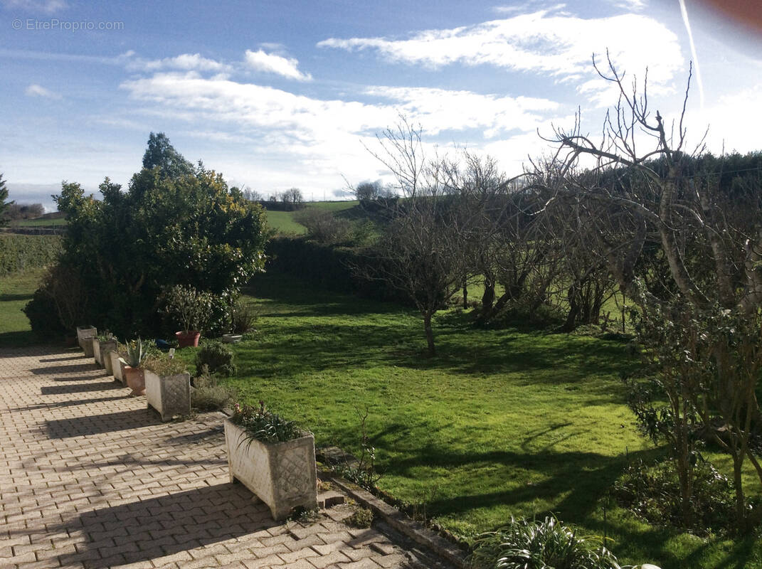 Maison à SAINT-GAUDERIC