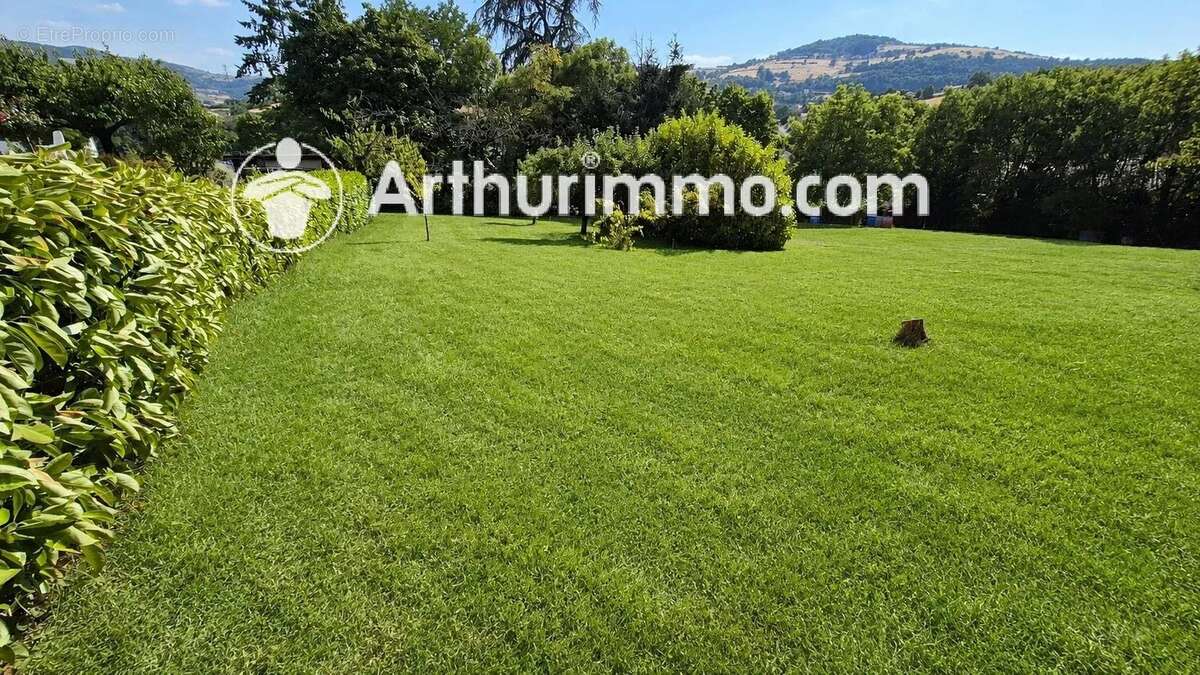 Terrain constructible de 1287 m² à Vindry-sur-Turdine - photo 5