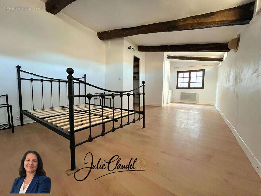 Maison à CHATEAUDOUBLE