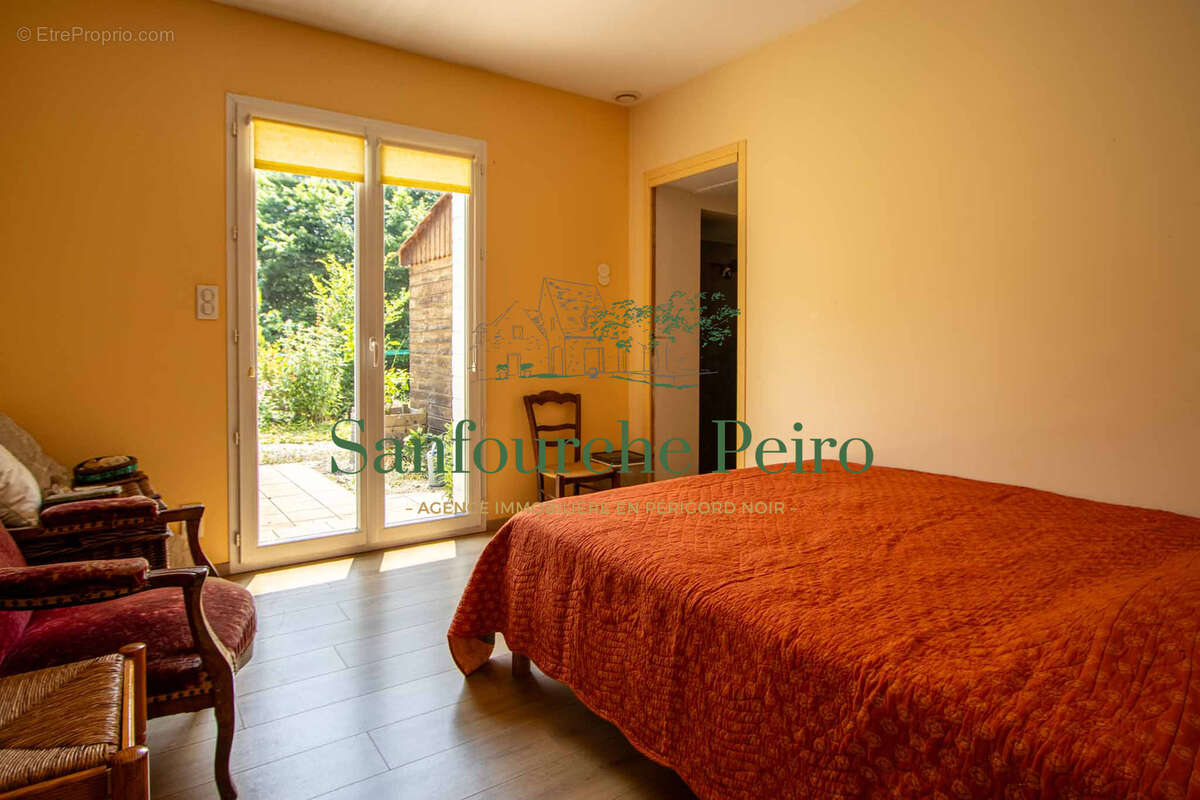 Maison à CASTELS