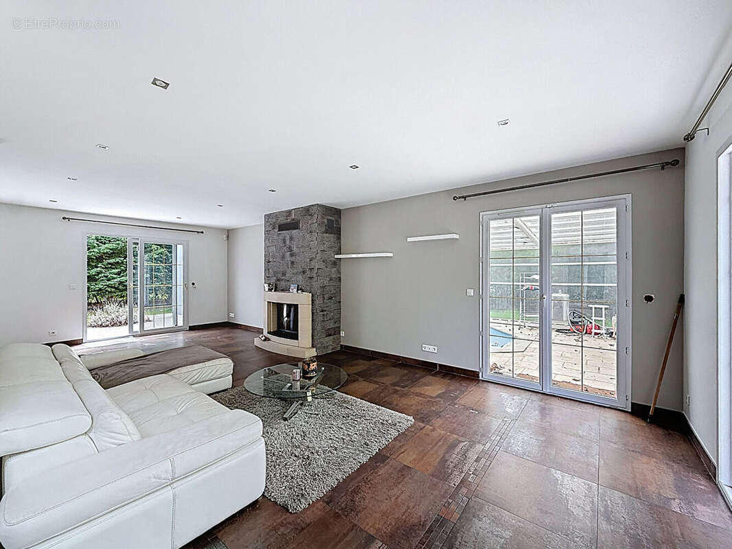 Maison à VILLIERS-SAINT-FREDERIC